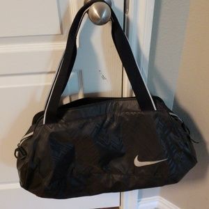 Nike womans duffel gym bag